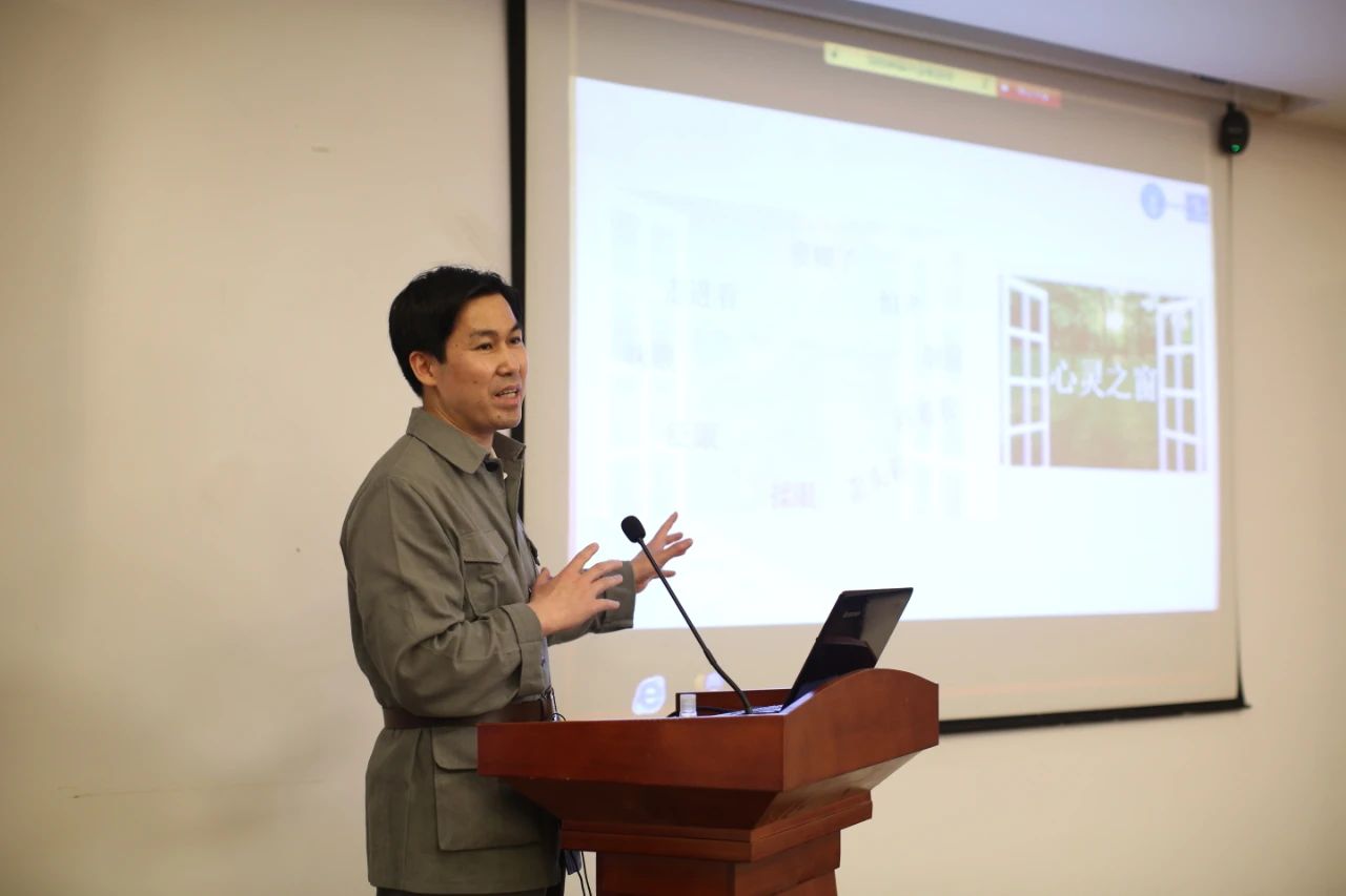 8f0086a7eaa827a64ad69825ef77c7d3.jpg 8f0086a7eaa827a64ad69825ef77c7d3.jpg